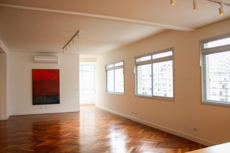Apartamento à venda com 129m², 3 quartos e 1 vaga