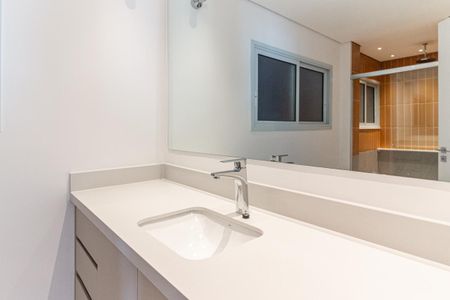 Apartamento à venda com 129m², 3 quartos e 1 vaga Apartamento à venda com 129m², 3 quartos e 1 vagaBanheiro Social