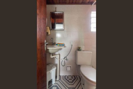 Casa à venda com 167m², 4 quartos e 3 vagasBanheiro de Serviço 