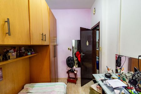 Casa à venda com 167m², 4 quartos e 3 vagasQuarto 2