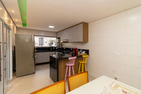 Casa para alugar com 200m², 3 quartos e 2 vagas Casa para alugar com 200m², 3 quartos e 2 vagasCozinha