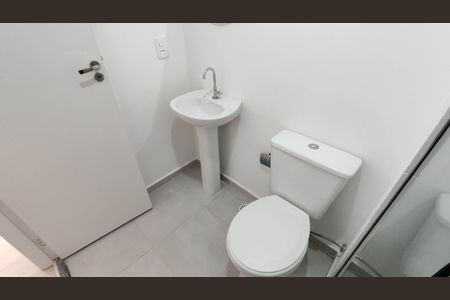 Apartamento para alugar com 38m², 2 quartos e sem vaga Apartamento para alugar com 38m², 2 quartos e sem vagaBanheiro