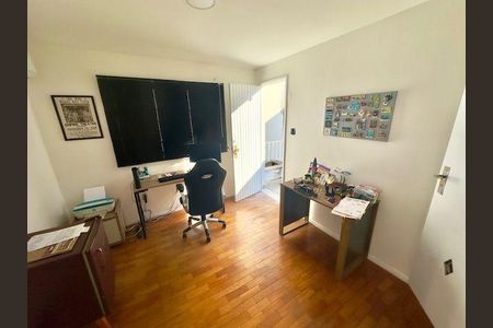 Casa à venda com 4 quartos, 299m² em São Francisco, Niterói