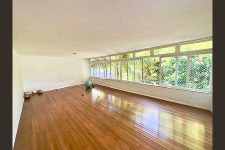 Casa à venda com 4 quartos, 299m² em São Francisco, Niterói