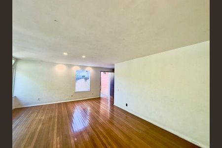 Casa à venda com 4 quartos, 299m² em São Francisco, Niterói