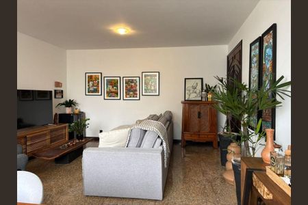 Apartamento à venda com 4 quartos, 160m² em Icaraí, Niterói