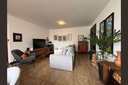 Apartamento à venda com 4 quartos, 160m² em Icaraí, Niterói