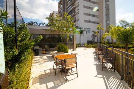 Apartamento para alugar com 107m², 2 quartos e 2 vagas Apartamento para alugar com 107m², 2 quartos e 2 vagasÁrea comum - Churrasqueira