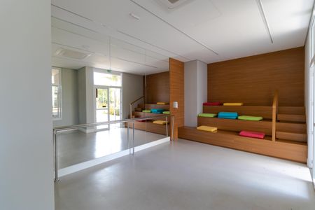 Apartamento para alugar com 107m², 2 quartos e 2 vagas Apartamento para alugar com 107m², 2 quartos e 2 vagasÁrea comum - Academia