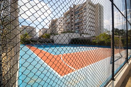 Apartamento para alugar com 107m², 2 quartos e 2 vagas Apartamento para alugar com 107m², 2 quartos e 2 vagasÁrea comum - Quadra