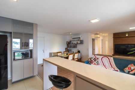 Apartamento para alugar com 107m², 2 quartos e 2 vagas Apartamento para alugar com 107m², 2 quartos e 2 vagasCozinha