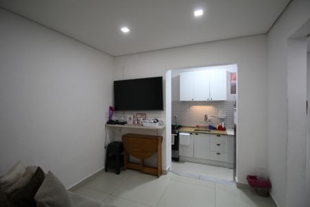 Casa para alugar com 2 quartos, 65m² em Jardim Maria Virginia, São Paulo