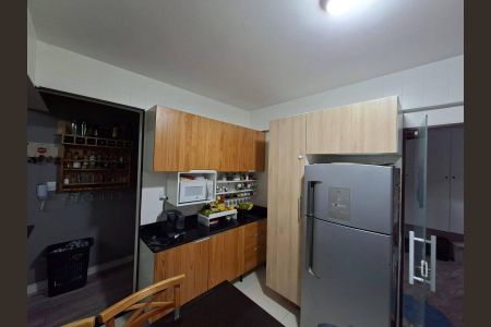 Apartamento à venda com 81m², 3 quartos e sem vaga