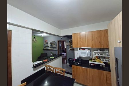 Apartamento à venda com 81m², 3 quartos e sem vaga