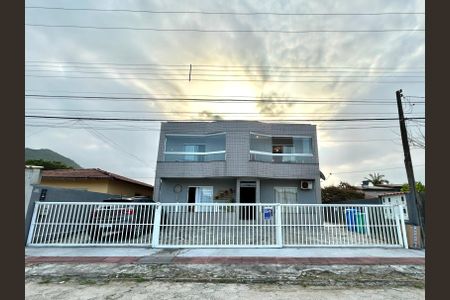 Apartamento para alugar com 68m², 2 quartos e 1 vagaFachada