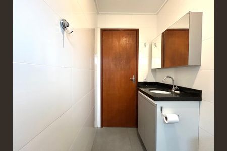 Apartamento para alugar com 68m², 2 quartos e 1 vagaBanheiro 
