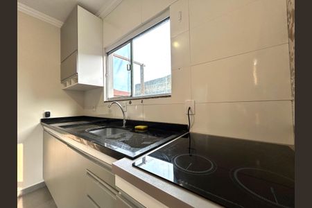 Apartamento para alugar com 68m², 2 quartos e 1 vagaCozinha 