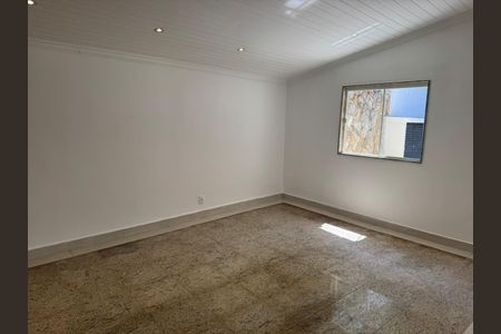Casa para alugar com 3 quartos, 470m² em Barra da Tijuca, Rio de Janeiro