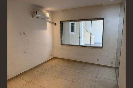 Casa para alugar com 3 quartos, 470m² em Barra da Tijuca, Rio de Janeiro