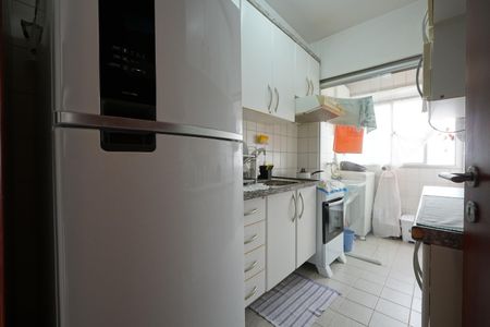 Apartamento à venda com 48m², 2 quartos e 1 vagaCozinha