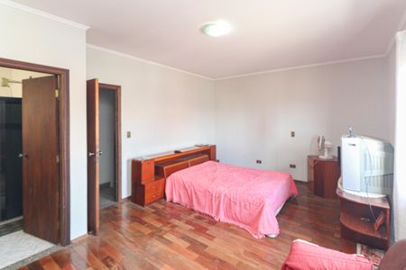 Casa à venda com 168m², 3 quartos e 2 vagasSuíte 1