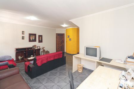 Casa à venda com 168m², 3 quartos e 2 vagasSala