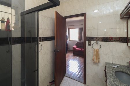 Casa à venda com 168m², 3 quartos e 2 vagasBanheiro da Suíte 1