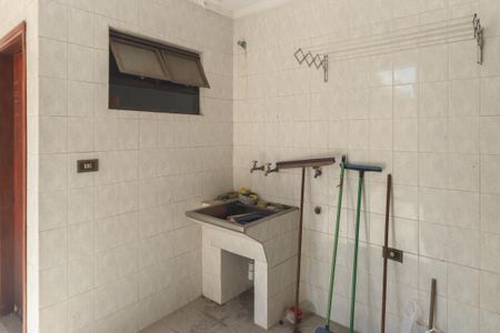 Casa à venda com 168m², 3 quartos e 2 vagasÁrea de Serviço