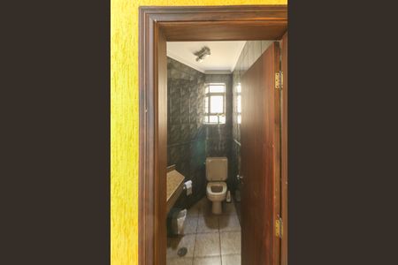 Casa à venda com 168m², 3 quartos e 2 vagasLavabo
