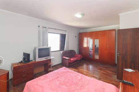 Casa à venda com 168m², 3 quartos e 2 vagasSuíte 1