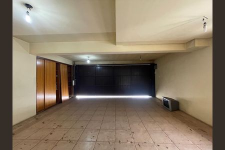 Casa para alugar com 400m², 4 quartos e 3 vagas