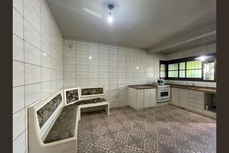 Casa para alugar com 400m², 4 quartos e 3 vagas
