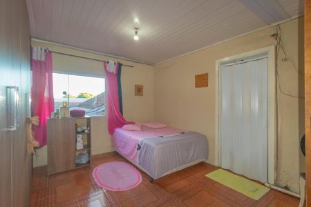 Casa à venda com 384m², 2 quartos e 2 vagas Casa à venda com 384m², 2 quartos e 2 vagasQuarto