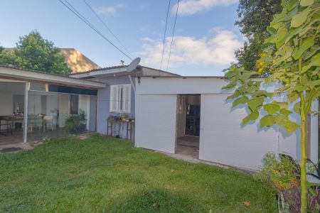 Casa à venda com 384m², 2 quartos e 2 vagasÁrea externa