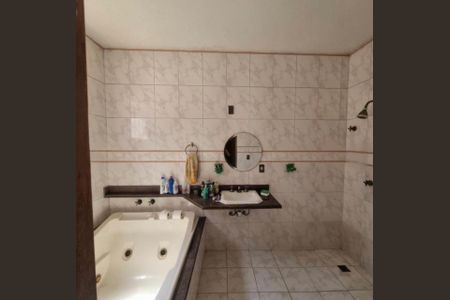 Casa para alugar com 6 quartos, 400m² em Tres Barras, Contagem