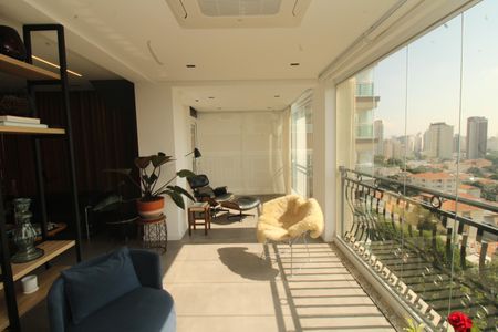 Apartamento à venda com 180m², 2 quartos e 4 vagasSala