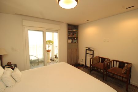 Apartamento à venda com 180m², 2 quartos e 4 vagasSuíte 2