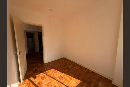Apartamento para alugar com 53m², 2 quartos e sem vagaquarto 02