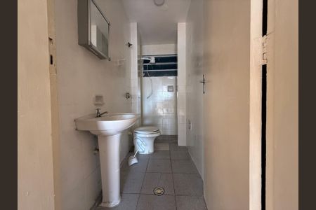 Apartamento para alugar com 53m², 2 quartos e sem vagaBanheiro