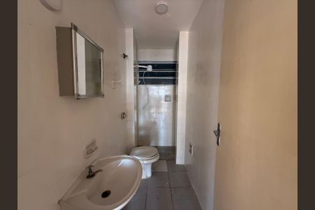 Apartamento para alugar com 53m², 2 quartos e sem vagaBanheiro