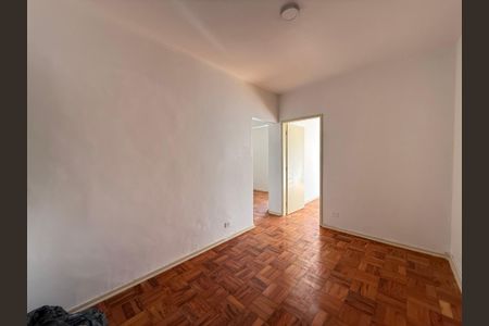 Apartamento para alugar com 53m², 2 quartos e sem vagasala