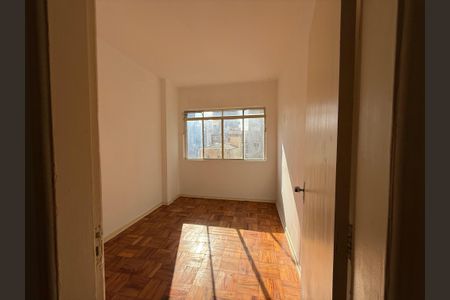 Apartamento para alugar com 53m², 2 quartos e sem vagaquarto 02