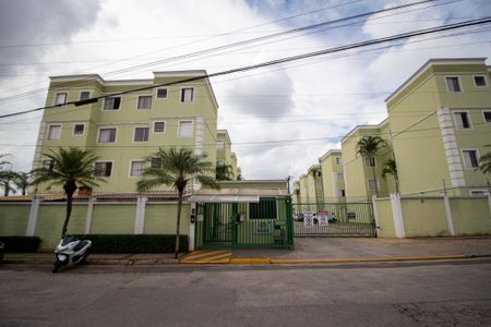 Apartamento para alugar com 52m², 2 quartos e 1 vaga Apartamento para alugar com 52m², 2 quartos e 1 vagaFachada