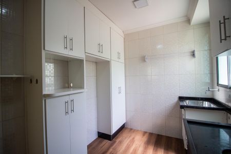Apartamento para alugar com 52m², 2 quartos e 1 vaga Apartamento para alugar com 52m², 2 quartos e 1 vagaCozinha
