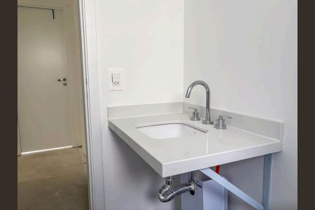 Banheiro de apartamento à venda com 4 quartos, 157m² em Vila Anastácio, São Paulo