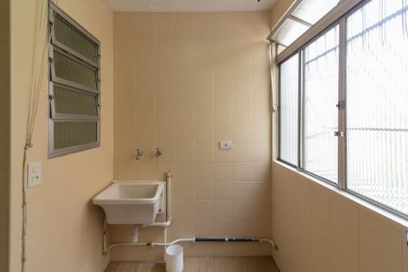 Apartamento para alugar com 64m², 3 quartos e 1 vagaÁrea de Serviço