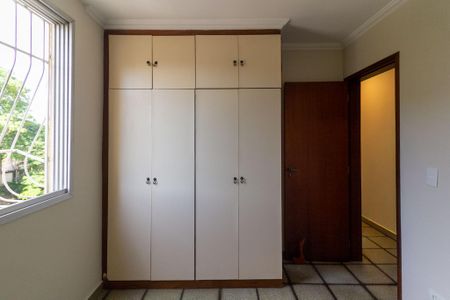 Apartamento para alugar com 64m², 3 quartos e 1 vagaQuarto 2