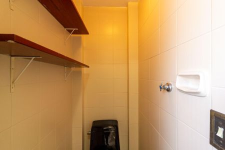 Apartamento para alugar com 64m², 3 quartos e 1 vagaBanheiro de Serviço