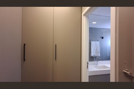 Apartamento para alugar com 56m², 1 quarto e 1 vagaCloset