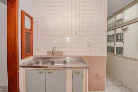 Apartamento para alugar com 95m², 3 quartos e 1 vaga Apartamento para alugar com 95m², 3 quartos e 1 vagaCozinha e Área de Serviço